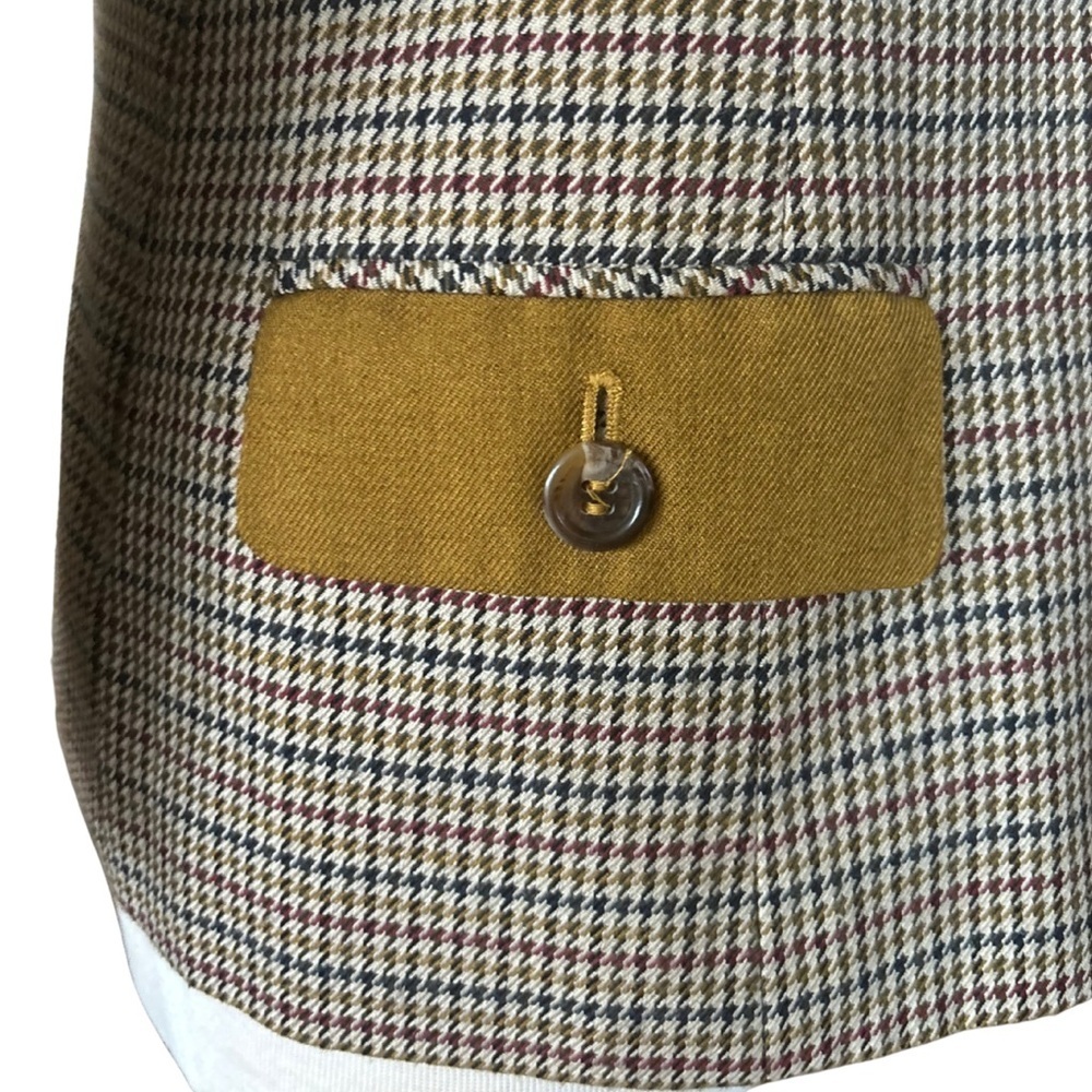 Classic Houndstooth Blazer with Tan Accents – Size 14 (Runs Small) - Picture 5 of 10